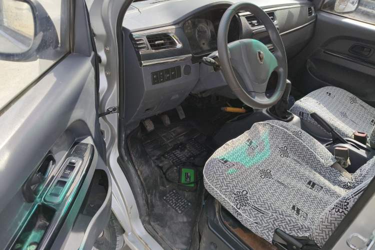 Used Jinbei T3 2019 1.5L China VI Standard Double-Cab Comfort Plus Extended Version JKC1021SS6FL
