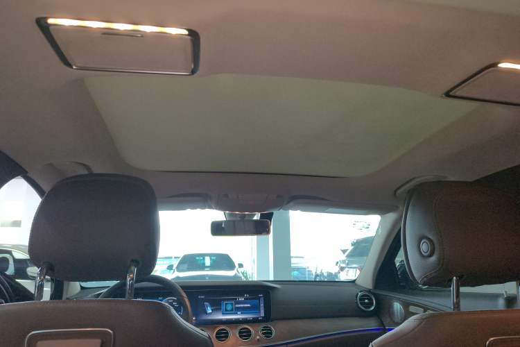 Used Mercedes-Benz E-Class 2018 Facelift E 300 L Luxury Edition
