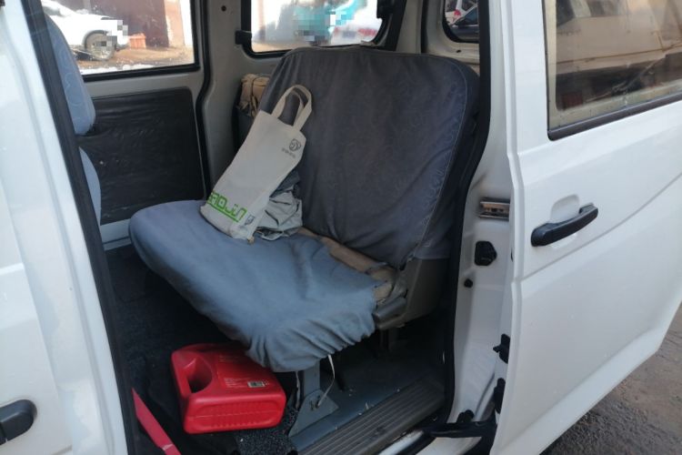 Used Wuling Rongguang V 2015 1.2L Practical Model
