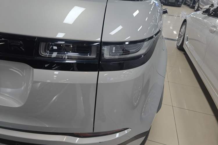 Used Land Rover Range Rover Evoque 2022 Aurora L 249 PS R-Dynamic Collins Antique Bronze Special Edition
