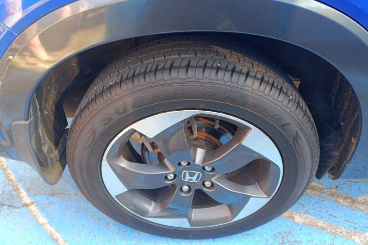 Used Honda Vezel 2015 1.8L CVT Four-Wheel Drive Flagship Model
