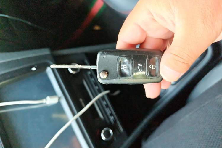 Used Skoda Rapid Spaceback 2016 Revised 1.6L Automatic Smart Drive Version Vehicle Key