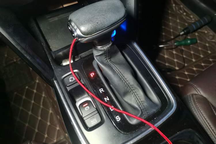 Used GAC Trumpchi GS4 2018 235T Automatic Two-Wheel Drive Elite Edition Gear Lever