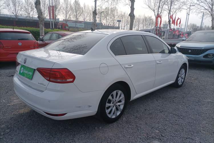 Used Volkswagen Lavida 2017 1.6L Automatic Comfort Edition
