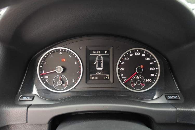 Used Volkswagen Tiguan 2015 1.8TSI Automatic Two-Wheel Drive Comfort Edition Instrument Cluster