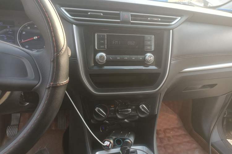 Used Roewe RX3 2018 1.6L Manual Entry-Level Model