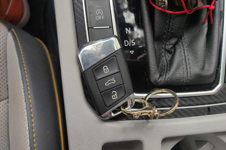 Used Volkswagen FAW-Volkswagen CC 2019 380TSI Yeyan Edition China V Standard Vehicle Key