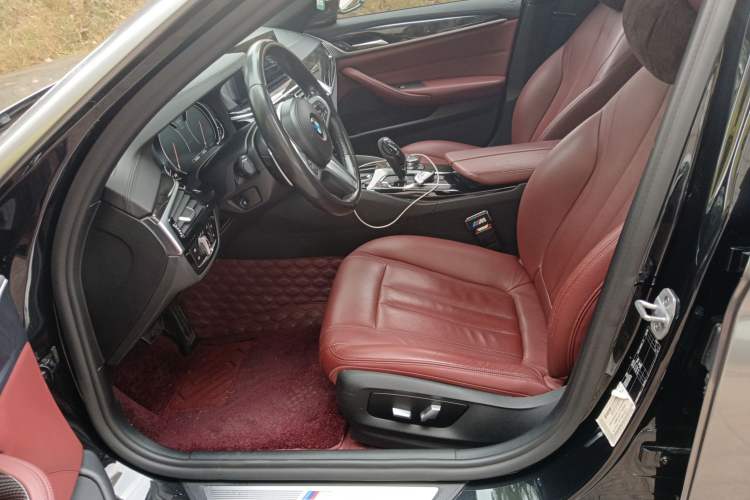 Used BMW 5 Series 2018 Restyled 530Li Leading Edition M Sport Package
