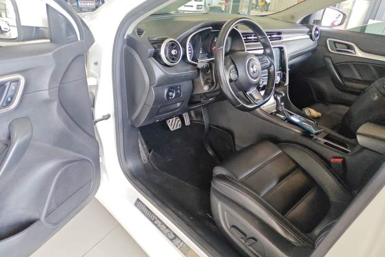 Used MG 6 2017 20T Automatic Luxury Smart Connect Version China V Standard