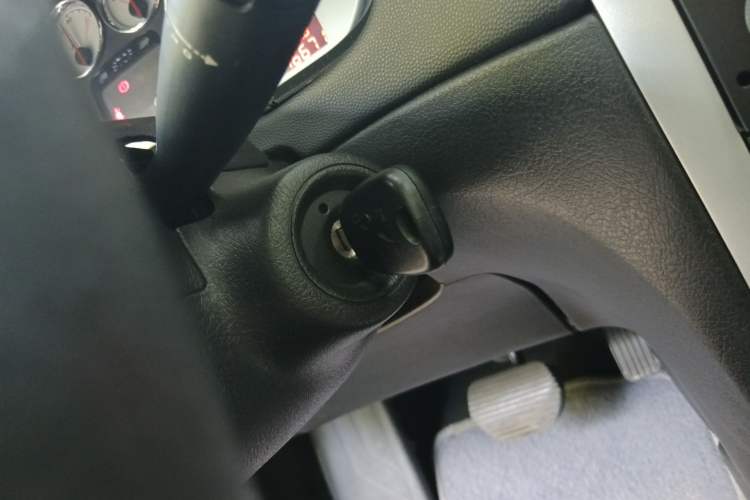 Used Peugeot 307 2012 Hatchback 1.6L Automatic Comfort Edition
