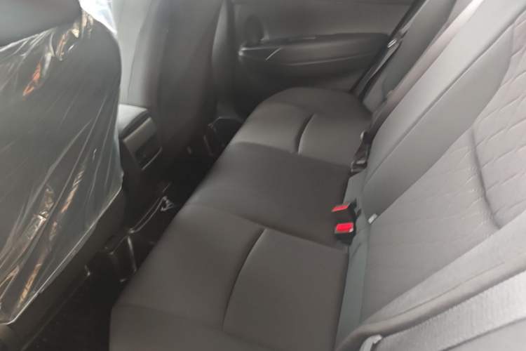 Used Toyota Corolla Cross 2026 Model 2.0L Smart Electric Hybrid Dual-Engine Pioneer Edition
