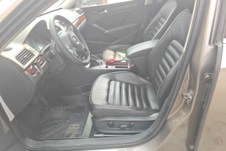 Used Volkswagen Passat 2011 1.8TSI DSG Prestige Edition
