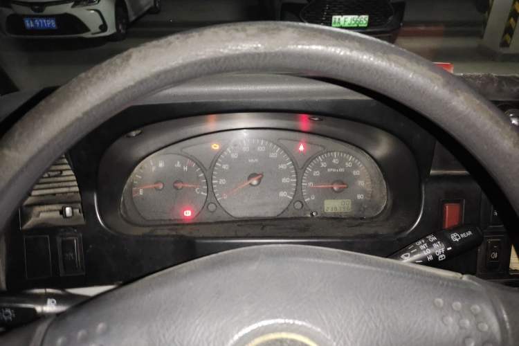 Used Jinbei Hiace 2016 2.0L Express Series Standard Version V19
