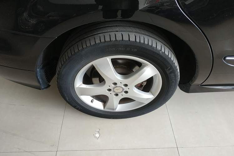 Used Mercedes-Benz R-Class 2015 R 320 4MATIC Luxury Model