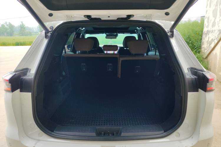 Used Chery Fengyun T8 2025 1.5T 130km Deluxe Version 5 Seats
