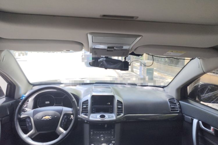 Used Chevrolet Captiva 2015 2.4L 4x4 Flagship Edition 7-Seater