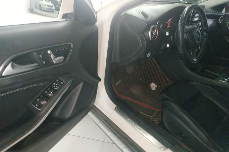 Used Mercedes-Benz GLA 2016 GLA 200 Fashion Model