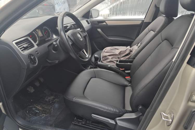 Used Skoda Rapid 2018 1.6L Manual Comfort Edition
