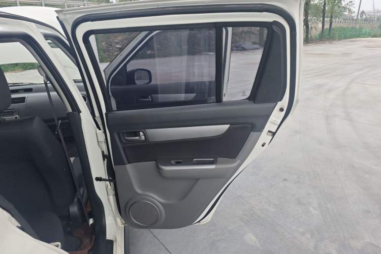 Used Suzuki Swift 2016 1.5L Manual Fashion Model
