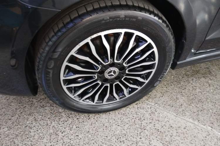 Used Mercedes-Benz V-Class 2020 V 260 L Long-wheelbase Luxury Edition