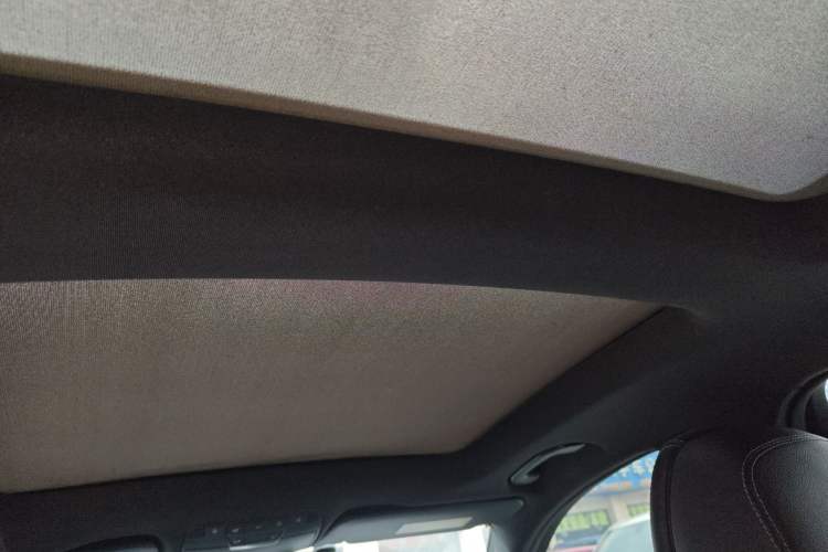 Used Mercedes-Benz GLC 2017 GLC 260 4MATIC Luxury Model
