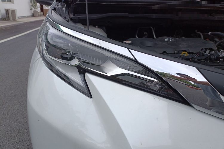 Used Toyota SIENNA 2023 2.5L Hybrid Comfort Edition
