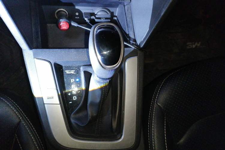 Used Hyundai Elantra (6th Generation / Lingdong) 2016 1.6L Automatic ZhiXuan – Elite Version