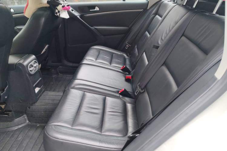 Used Volkswagen Tiguan 2013 1.8 TSI Automatic Two-Wheel Drive Comfort Edition Left Rear Seat