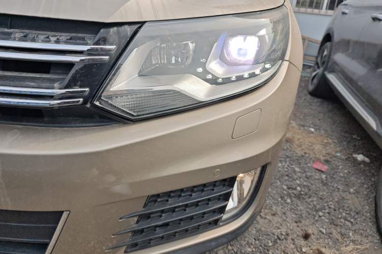 Used Volkswagen Tiguan L 2013 2.0 TSI Automatic All-Wheel-Drive Flagship Edition