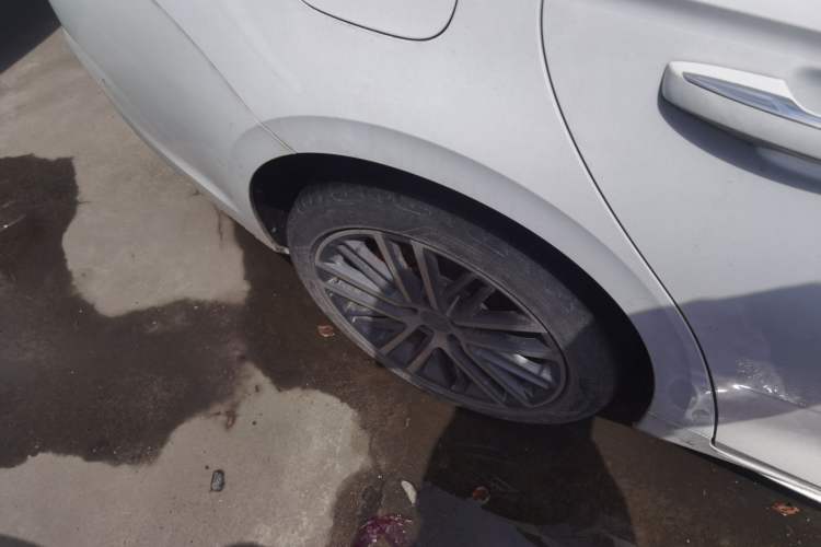 Used Geely Auto Preface 2021 Revised Version 2.0TD Luxury Edition Exterior 5