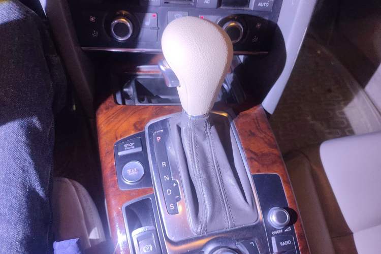 Used Audi A6L 2010 2.8 FSI quattro Luxury Model
