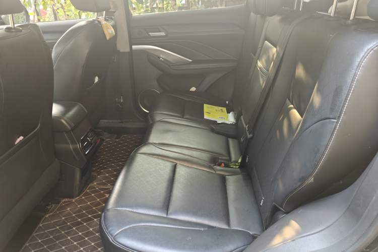 Used Wey VV6 2020 2.0T Two-Wheel Drive Smart Protection+