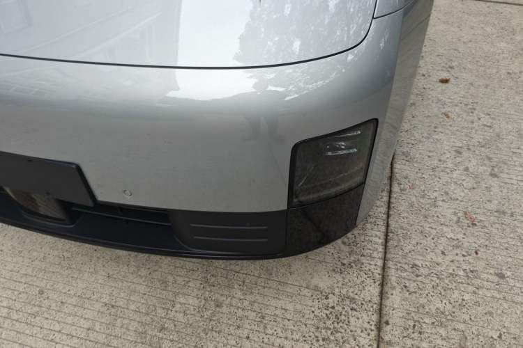 Used Li Auto MEGA 2025 Home Family Special Edition
