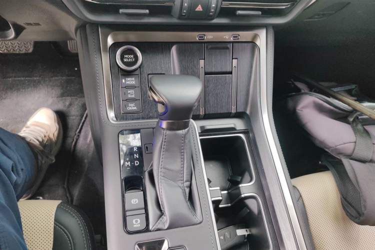 Used Lexus GX 2024 OVERTRAIL Yuanfeng Edition Gear Lever