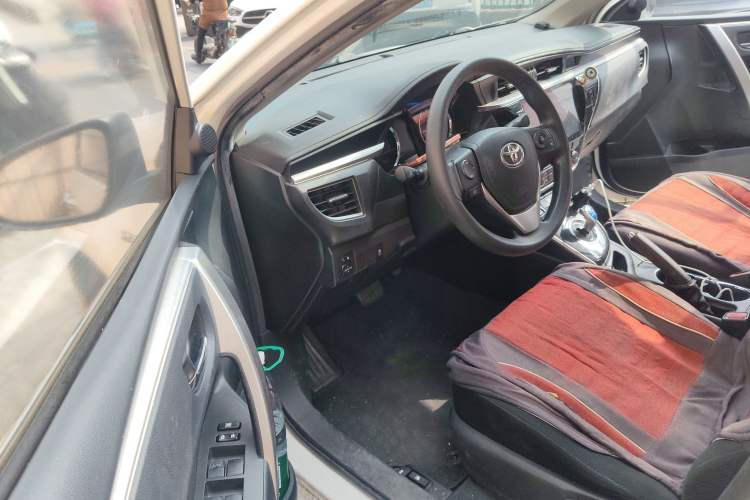 Used Toyota Corolla 2016 Dual-Engine 1.8L E-CVT Leading Edition
