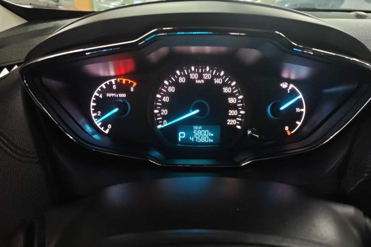 Used Ford Escort 2015 1.5L Automatic Fashion Model