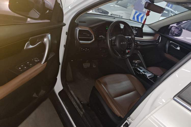 Used Kia Sportage R 2021 Ace 2.0L Splendid Edition
