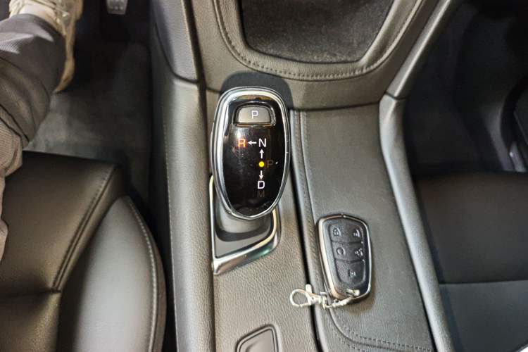 Used Cadillac XT5 2018 25T Tech Model
