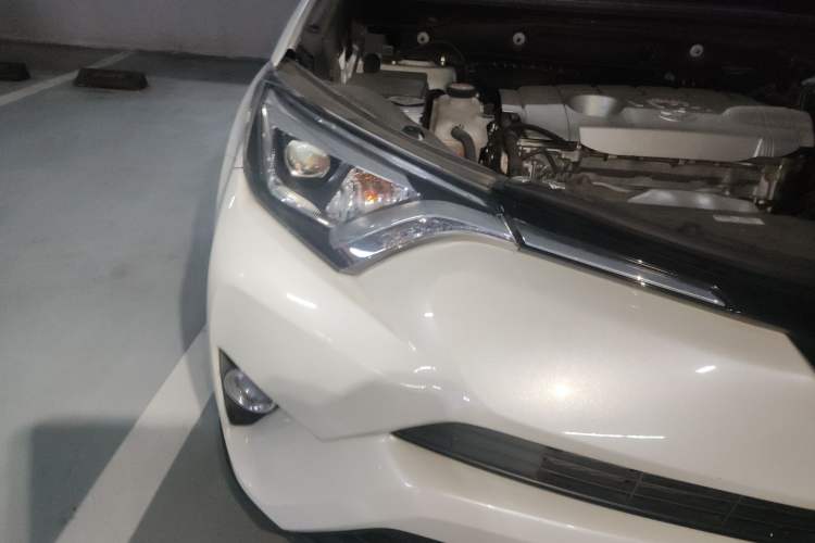 Used Toyota RAV4 2016 2.5L Automatic 4x4 Elite Edition
