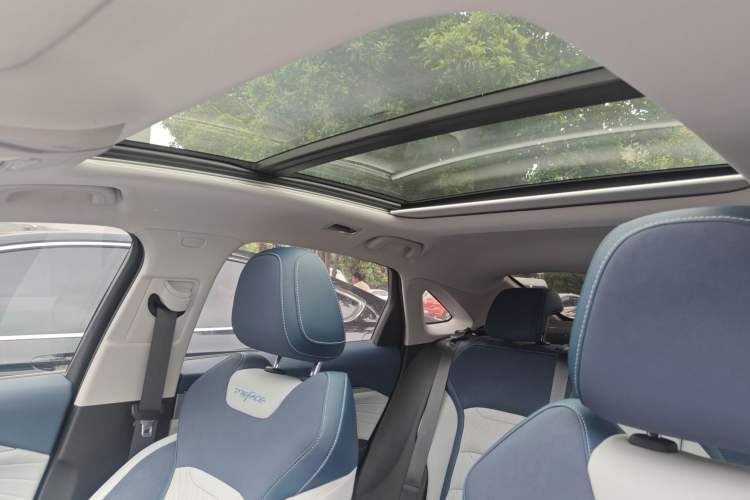 Used Geely Auto Preface 2021 Revised Version 2.0TD Luxury Edition Headliner