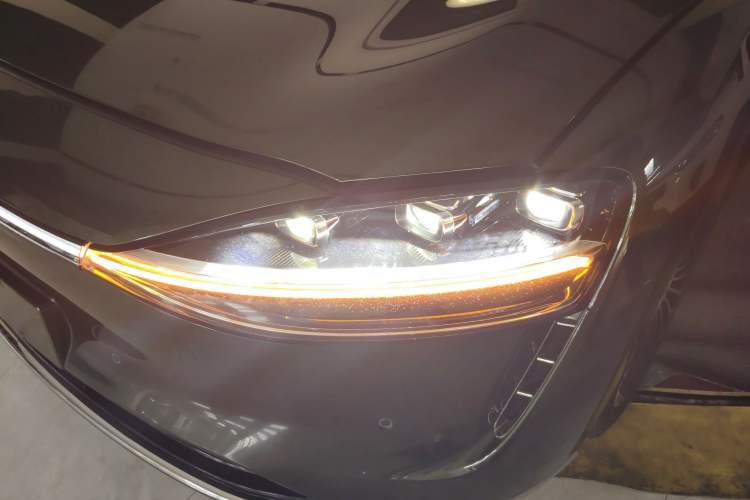 Used Hima S9T 2025 Model Pure Electric Four-Wheel-Drive Ultra