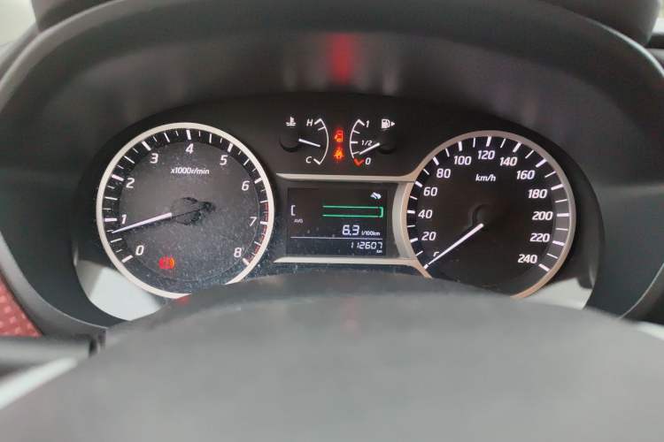 Used Nissan Lannia 2016 1.6L Manual Cool Edition Odometer Close Up