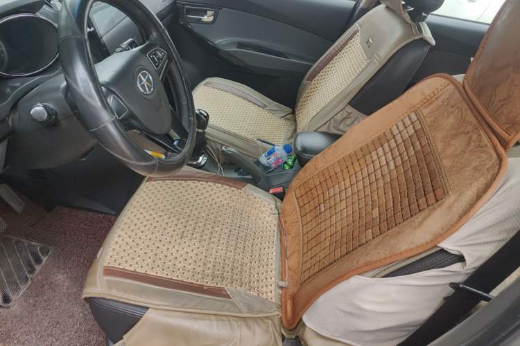 Used JAC Group Refine M2 2013 1.8L Manual Luxury 7-Seater Left Front Seat