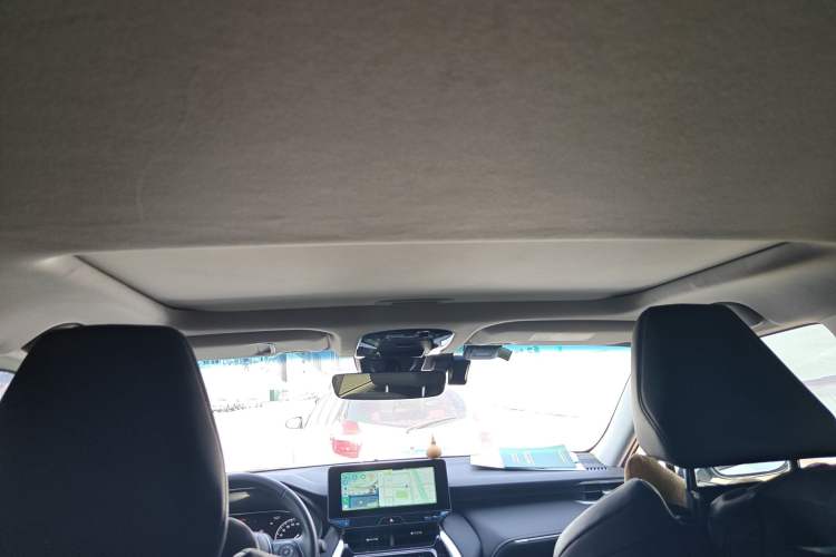 Used Toyota Venza 2023 2.0L CVT Two-Wheel Drive Luxury Edition Headliner