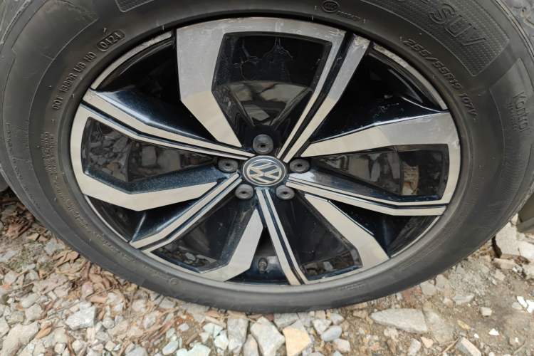 Used Volkswagen Teramont X 2020 380TSI Four-Wheel Drive Luxury Edition Right Front Wheel Hub