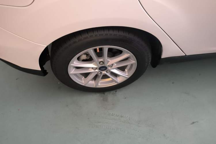 Used Ford Focus 2017 Hatchback EcoBoost 125 Automatic - Ultra-Powerful Style Edition with Smart Drive Features