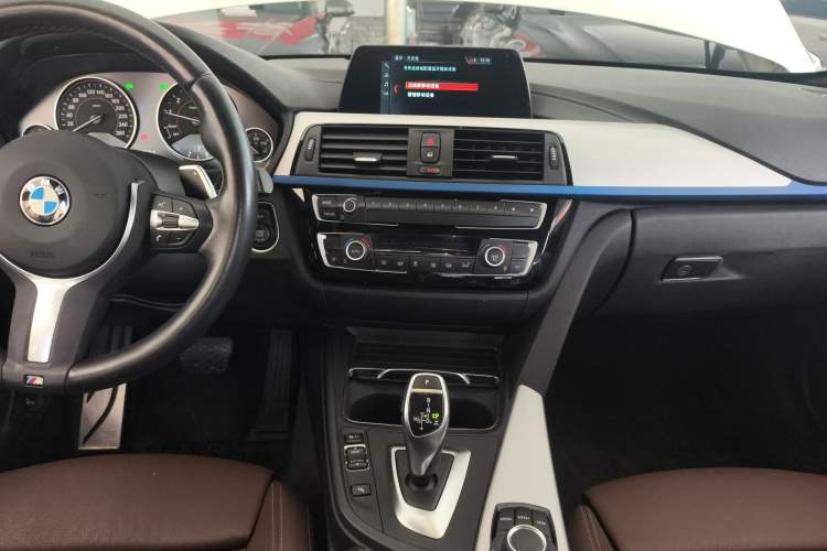 Used BMW 3 Series 2019 320i M Sport Package
