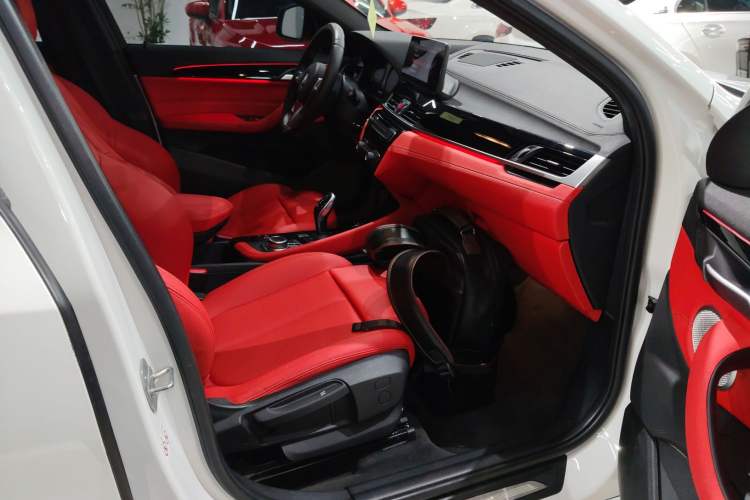 Used BMW X2 2021 sDrive25i Leading Model M Sport Package Right Front Seat