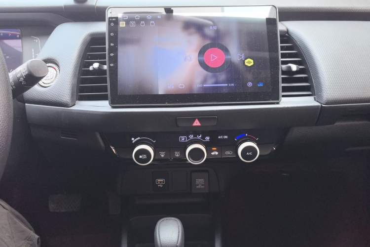 Used Honda Fit 2021 1.5L CVT Trend Edition Audio And AC Panel