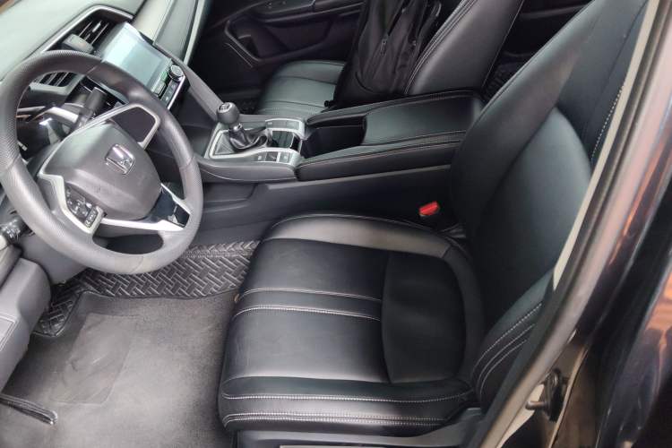 Used Honda Civic 2016 220TURBO Manual Luxury Edition
